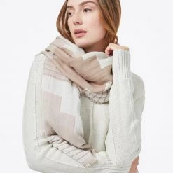 Tentree Organic Cotton Peaks Blanket Scarf 11 Tentree Organic Cotton Peaks Blanket Scarf