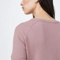 Tentree Women TreeWaffle Crew Longsleeve 47 Tentree Women TreeWaffle Crew Longsleeve